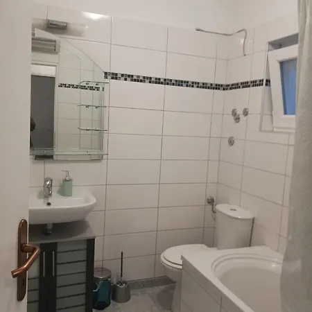 Laurem Novi Vinodolski